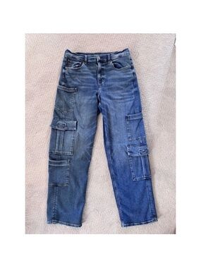 American Eagle Outfitters Two-Tone Blue Relaxed Cargo Jeans - Woman’s